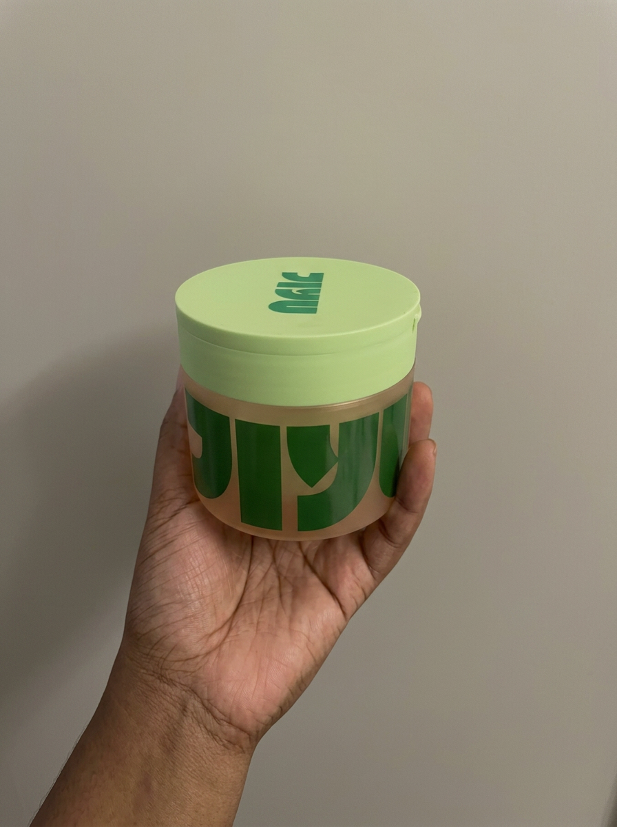 Review by fineazzauntie86